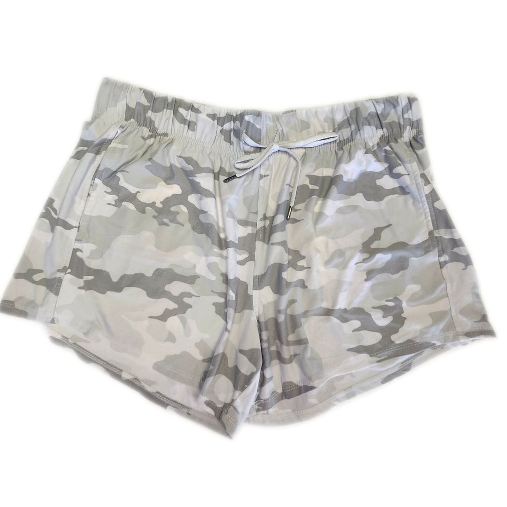 White & Gray Camouflage Soft Cotton Gym Shorts, M
